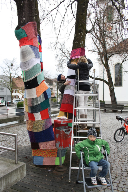 Friedensschal um die B__ume 2013 _11_.jpg