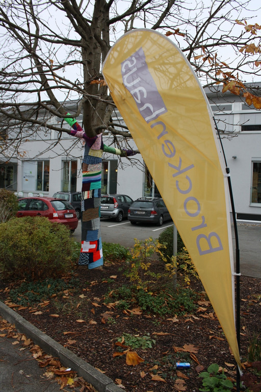 Friedensschal um die B__ume 2013 _8_.jpg