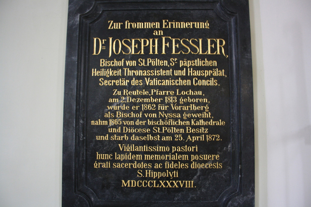 Bischof Fessler Gedenktafel November 2013 _1_.jpg