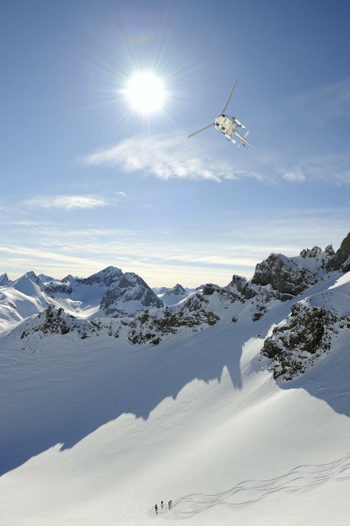 Lech_Zuers_am_Arlber_Heliskiing_2_by_Sepp_Mallaun__28c_29_LZTG.jpg