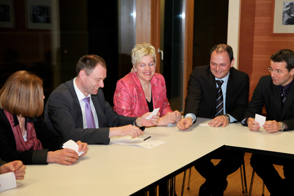 KOE-konst-Sitzung 19_jpg-1269678998