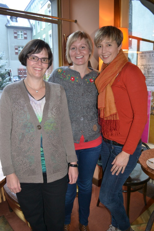 12 Das Kochbuch-Team Birgit Beller _42__ Yvonne Lins _37_ und Andrea Kerbleder _37_.JPG