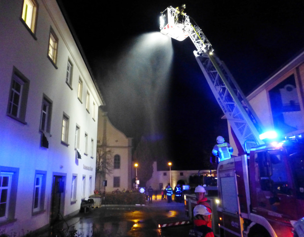 Feuer4e _.jpg