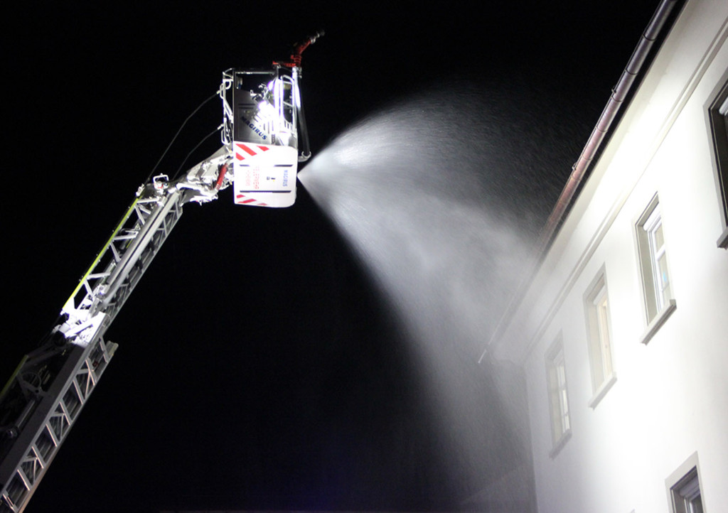 Feuer7Wasser _.jpg