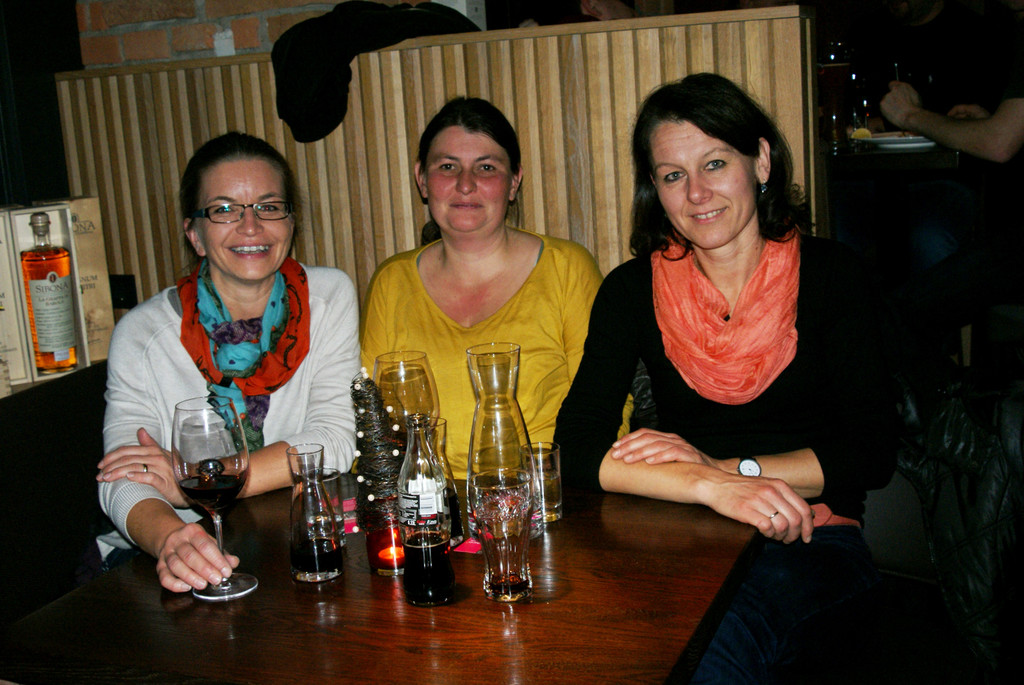 28 v_li_ Christine_ Elisabeth_ Heidi.JPG