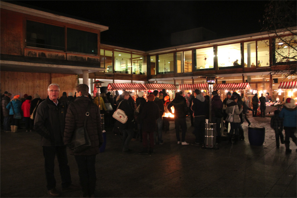 BK_Weihnachtsbasar Haus Nofels 1.JPG