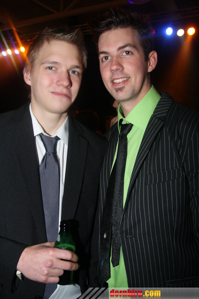 13332012.jpg