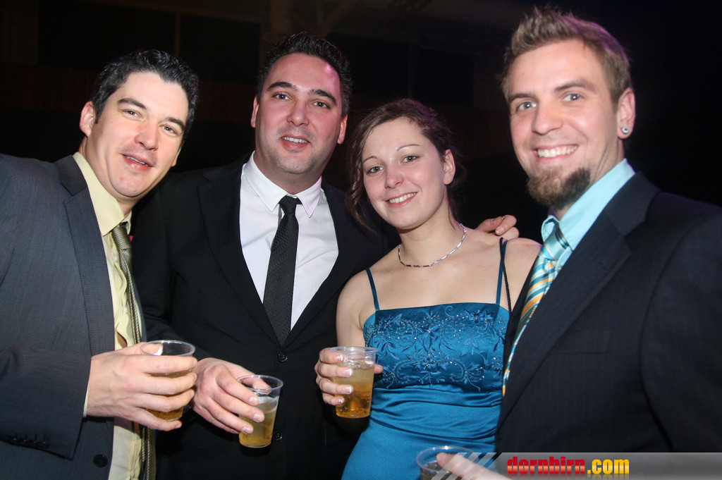 13332006.jpg