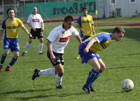 ems b_jpg-1269763850