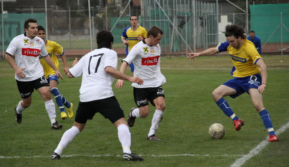 ems hhh_jpg-1269764110