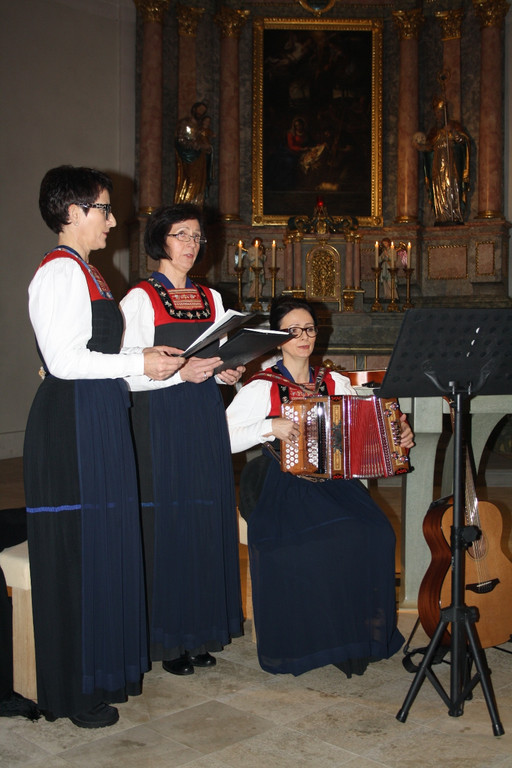 Adventkonzert M__nnergesangverein 2013 _16_.jpg