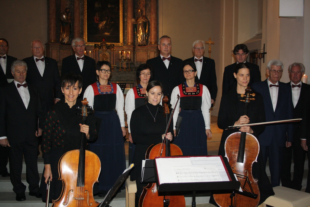 Adventkonzert M__nnergesangverein 2013 _3_.jpg