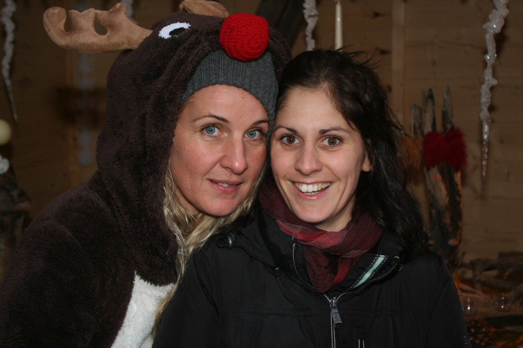 Besucherinnen Tamara und Susi.JPG