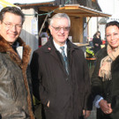 J__rgen Piffer und Karl Grabuschnigg vom Lions Club mit Claudia M__hr.JPG