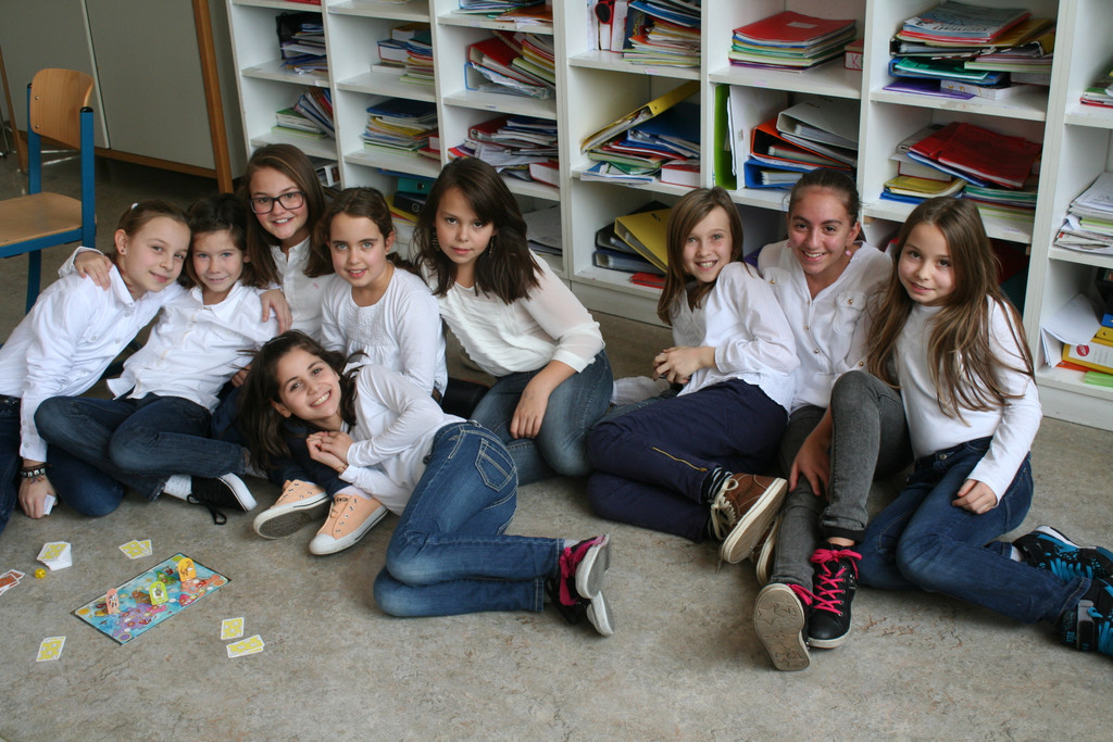 Die j__nsten Musiksch__lerinnen der VMS Bregenz Stadt.JPG