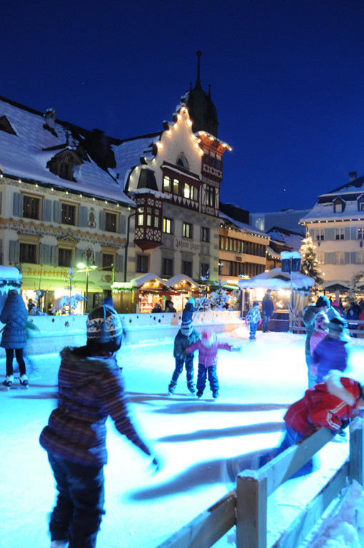 Eislaufplatz am Dornbirner Christkindlemarkt _c_ DTSM.jpg