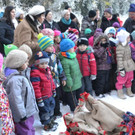 50 Die Kinder sangen dem Nikolaus ein Lied.JPG