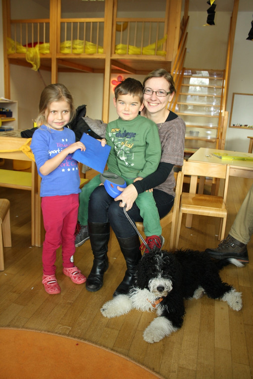 KinderHaus A Dorf SPENDE Hund 03-12-2013 _4_.jpg