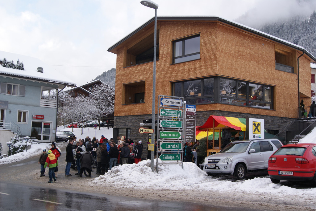 Er__ffnung Raiffeisenbank 020.JPG