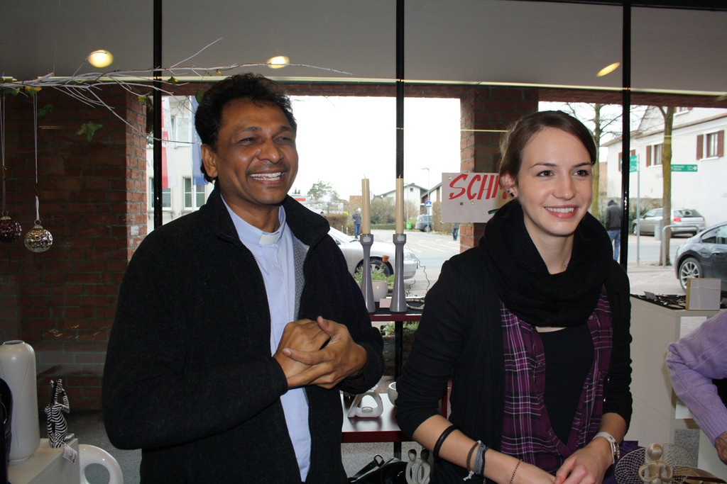 Weltladen Besuch Pater Raja in Locha 2013 _12_.jpg