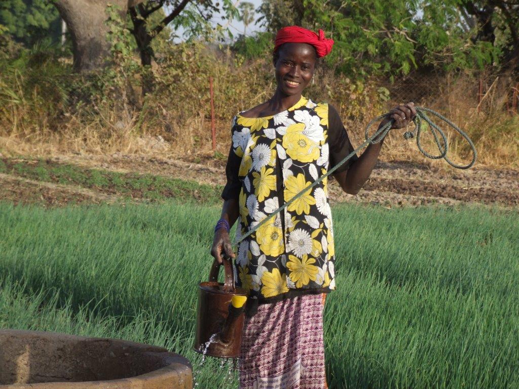 Wasser im Brunnen sch__pfen.jpg
