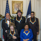 hinten links billy joel_ shirley macLain_ carlos santana_ vorne links martina arroyo_ herbie hancock AP.jpg