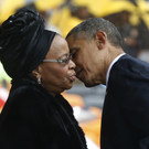 Obama k__sst witwe graca machel AP.jpg