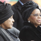 Fr__here Ehefrau Winnie Mandela links Graca Machel Witwe EPA.jpg