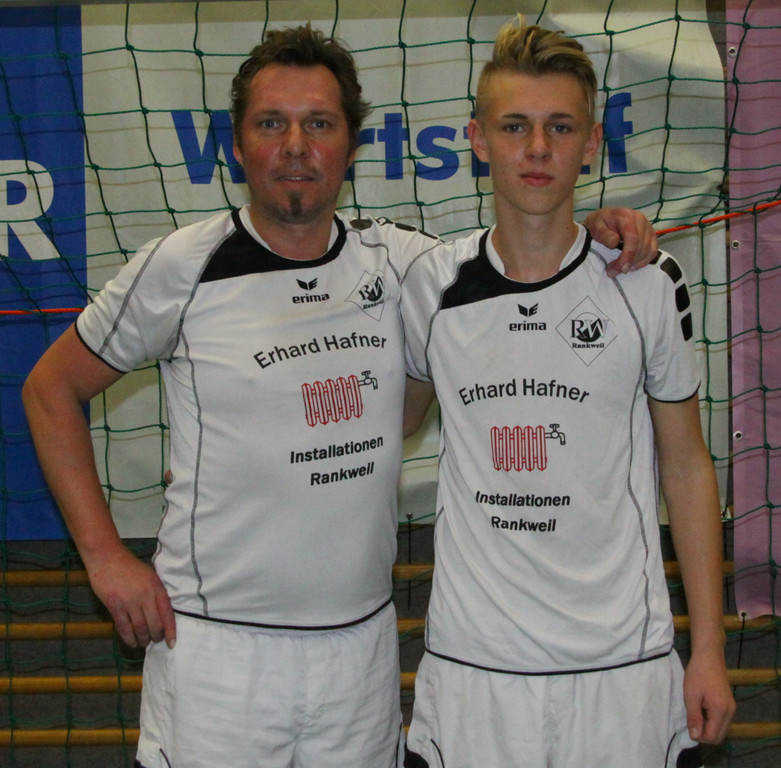 vater ulli bischoff mit sohn jeremy bischoff im rankweiler team.jpg