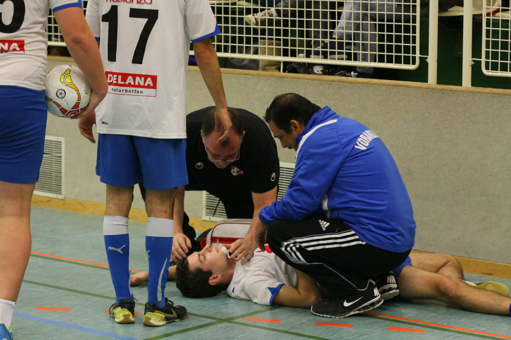 mario allg__uer feldkirch platzwunde am kinn.jpg