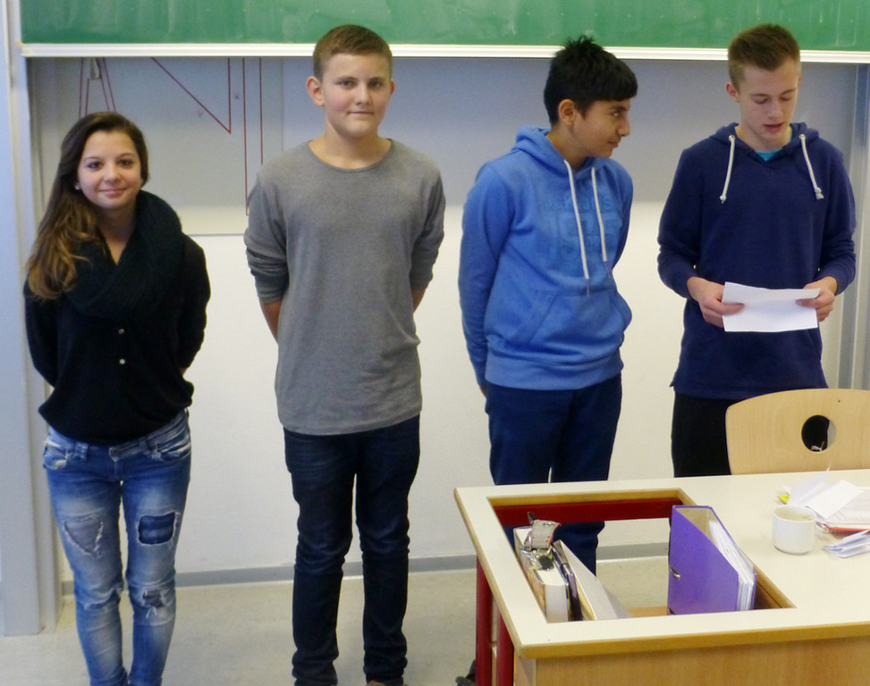 Schule25Vorstellung __ben.jpg