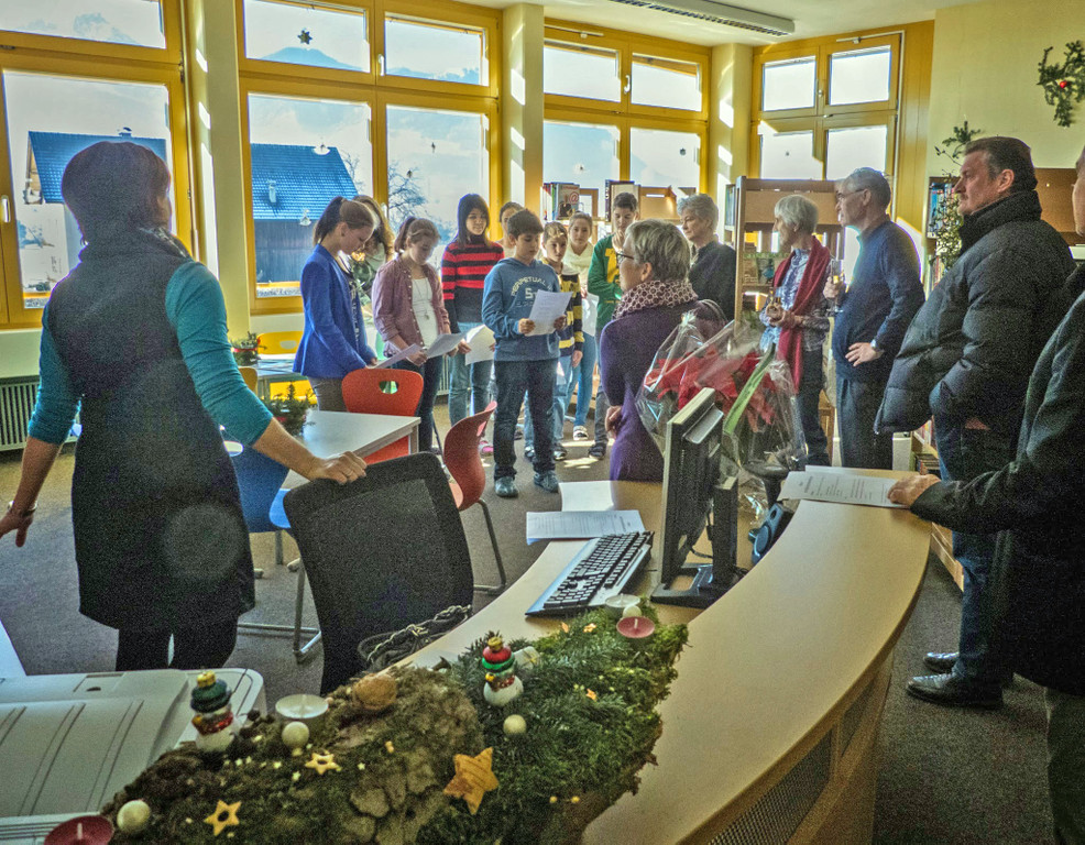 In der Bibliothek_bearbeitet-1.jpg