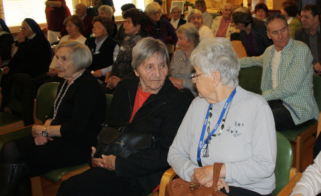 Jesuheim WEIHNACHTSFEIER 2013 _13_.jpg