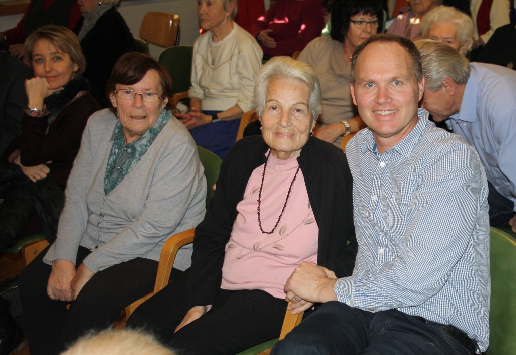 Jesuheim WEIHNACHTSFEIER 2013 _17_.jpg