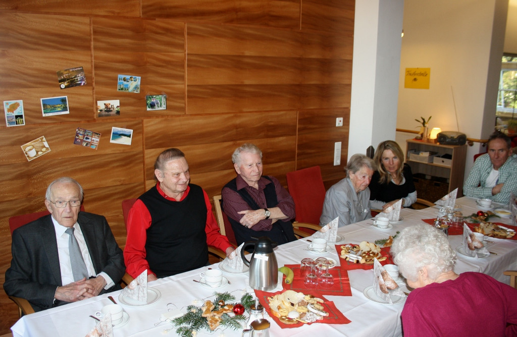 Jesuheim WEIHNACHTSFEIER 2013 _4_.jpg