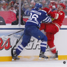 2014-01-01T211916Z_867593952_NOCID_RTRMADP_3_NHL-WINTER-CLASSIC-TORONTO-MAPLE-LEAFS-AT-DETROIT-RED-WINGS.JPG