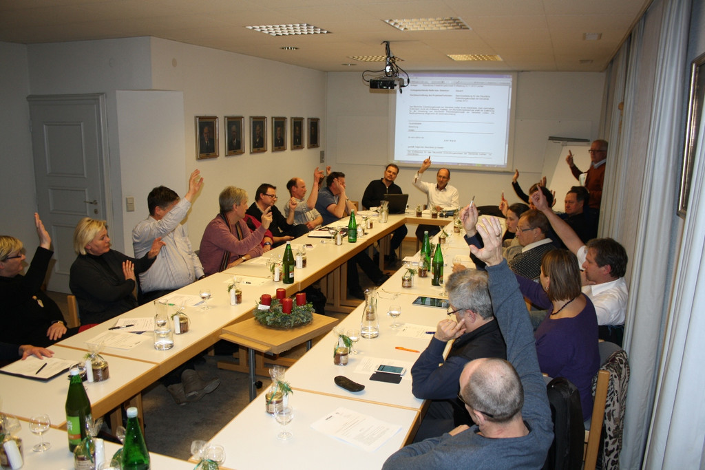 GV Sitzung ALLGEMEIN 12-12-2013 _19_.jpg
