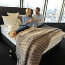 Boxspringpolsterbett Cocooning von Treca Interiors Paris.jpg