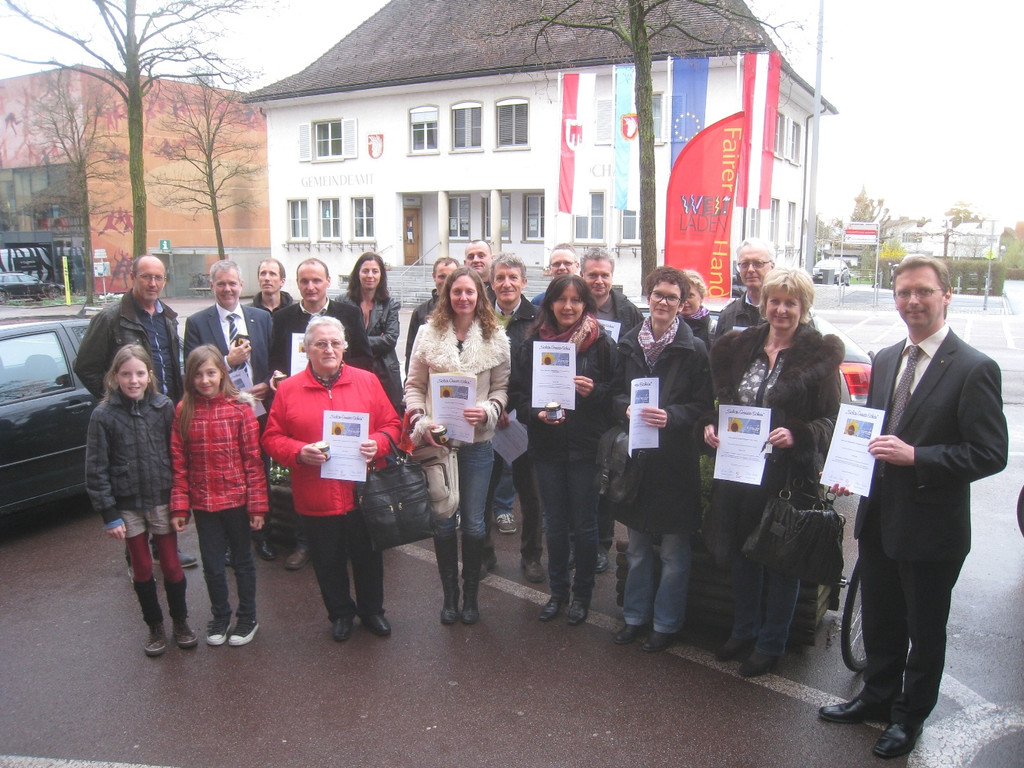 Solarinitiative URKUNDEN __bergabe 11-04-2012 _1_.jpg