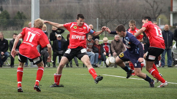 A_ Altach - Hard  010 035_jpg-1270330914