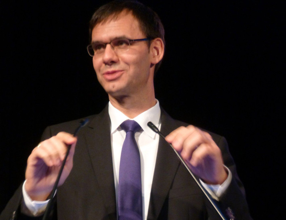 Caritas25bLH.jpg