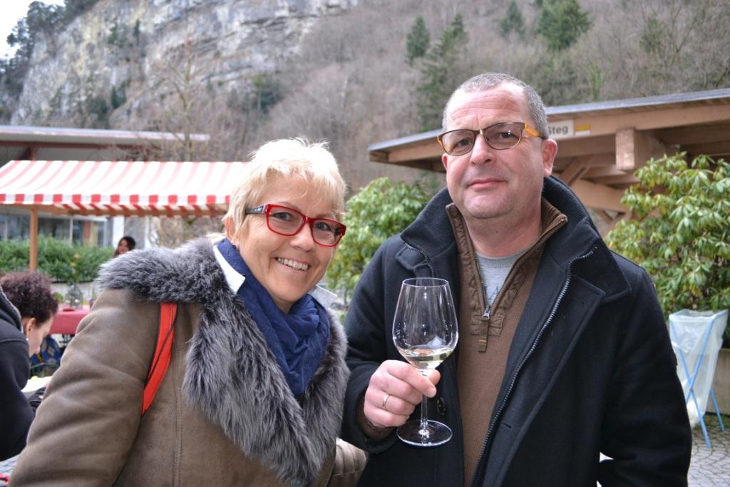 DSC_0041 Babara und Rainer Alheit genossen den Valentinsmarkt.JPG