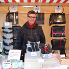 DSC_0047 Ulrike Ratz _Werkstatt_ brachte trendige Upcycling-St__cke unters Volk.JPG