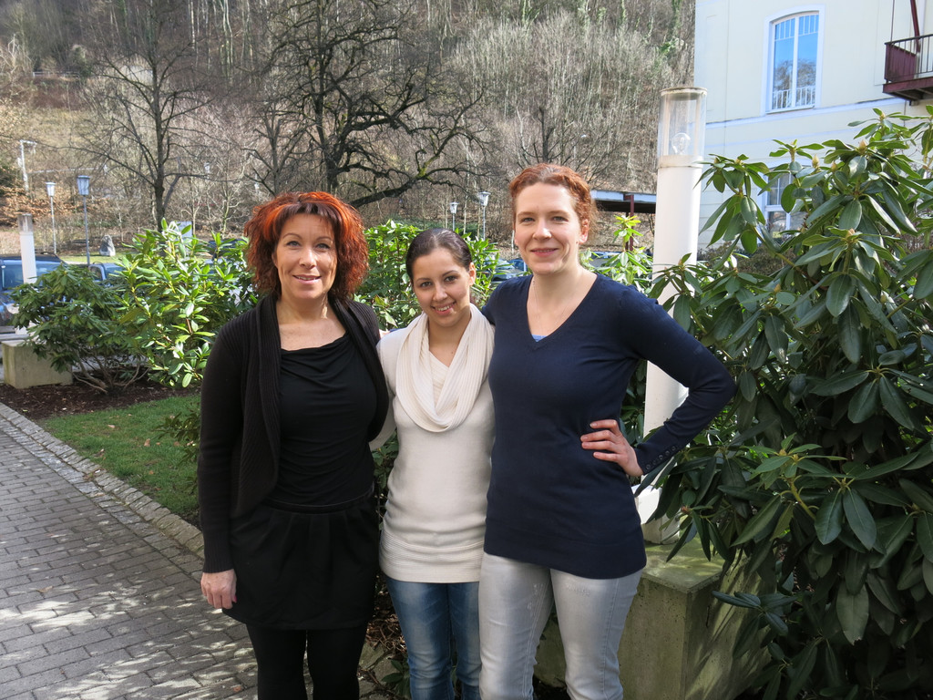 Die Organisatorinnen des Valentinsmarktes Manuela Schweighofer_ Bianca Wild und Irmgard Marte.JPG