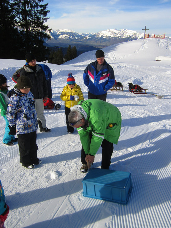 BK_Iglu bauen und rodeln Laterns 9.jpg