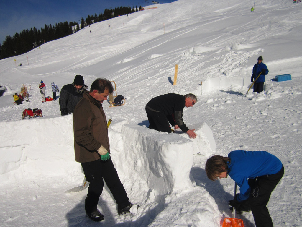 BK_Iglu bauen und rodeln Laterns 24.jpg
