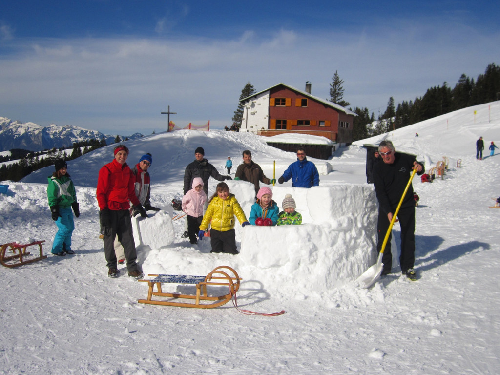 BK_Iglu bauen und rodeln Laterns 25.jpg