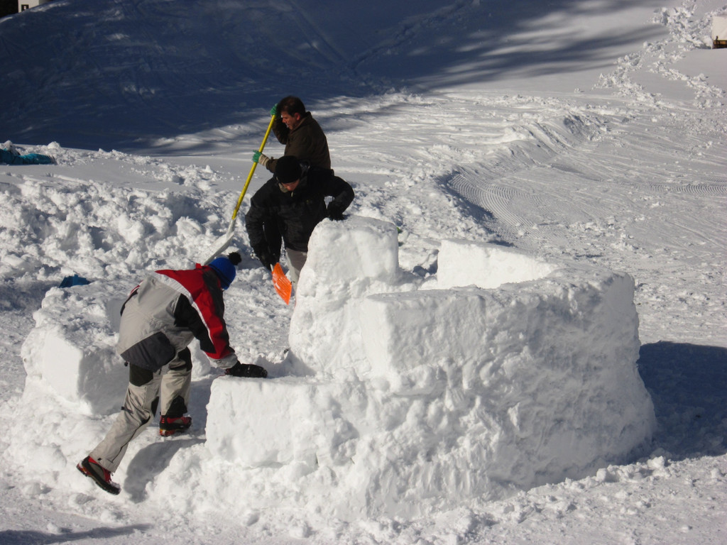 BK_Iglu bauen und rodeln Laterns 33.jpg