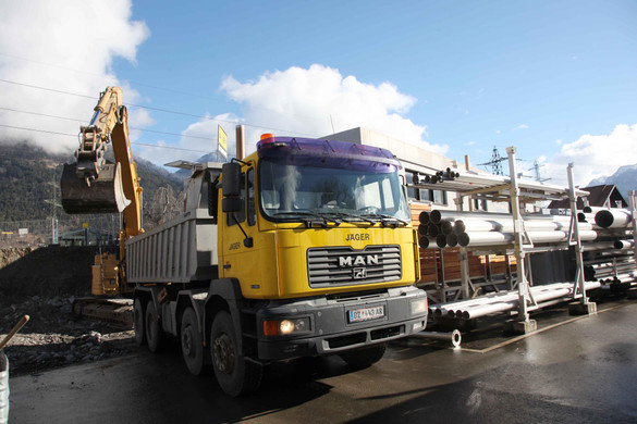 Spatenstich Neubau Firma Wagner Februar 2014 8.jpg