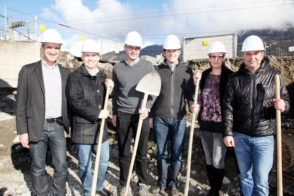 Spatenstich Neubau Firma Wagner Februar 2014 1.jpg